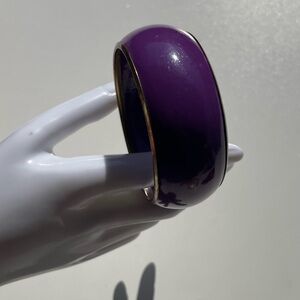 Vintage purple acrylic bangle bracelet with gold-tone metal trim women’s Sz 8